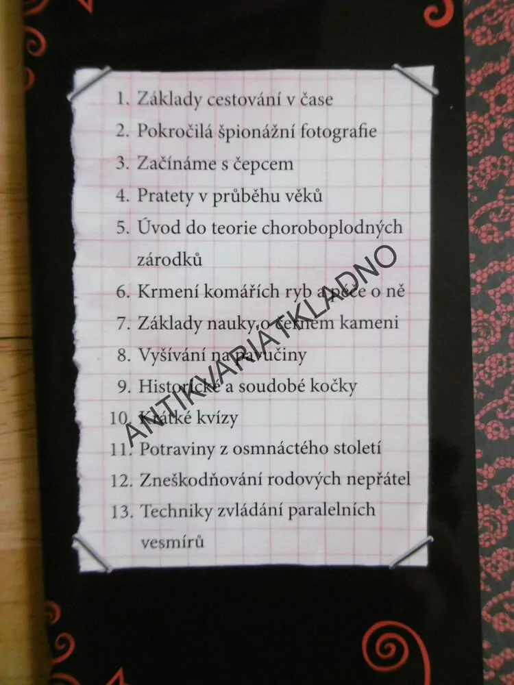 EMILY STRANGE, TEMNO, GRUNEROVÁ, **an