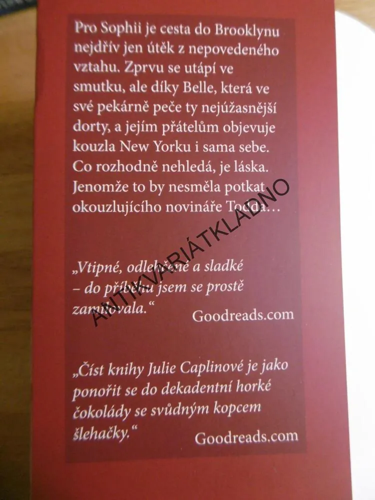 PEKÁRNA V BROOKLYNU, JULIE CAPLINOVÁ