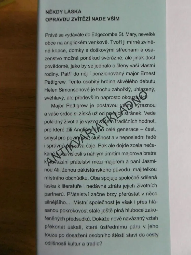 MAJOR PETTINGREW SE NEVZDÁVÁ, HELEN SIMONSONOVÁ, **an