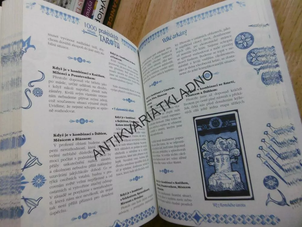 1000 PRAKTICKÝCH VÝKLADŮ TAROTU