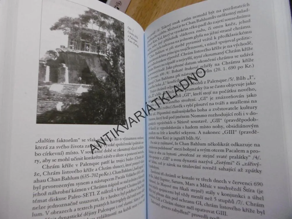 NEZNÁMÉ Z VESMÍRU, KOSMICKÉ STOPY, NÁLEZY, OBJEVY A FENOMÉNY, ERICH VON DÄNIKEN, **an
