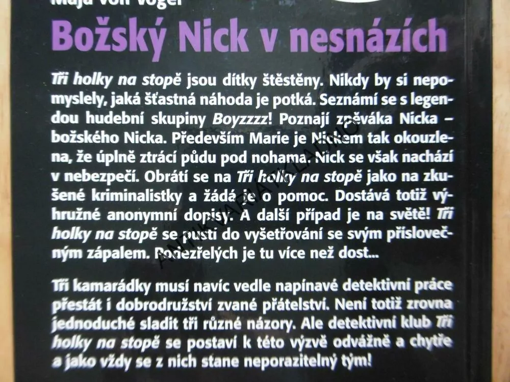 BOŽSKÝ NICK V NESNÁZÍCH, 3 HOLKY NA STOPĚ, MAJA VON VOGEL, **an