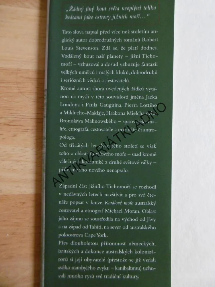 KORÁLOVÉ MOŘE, MICHAEL MORAN, **an