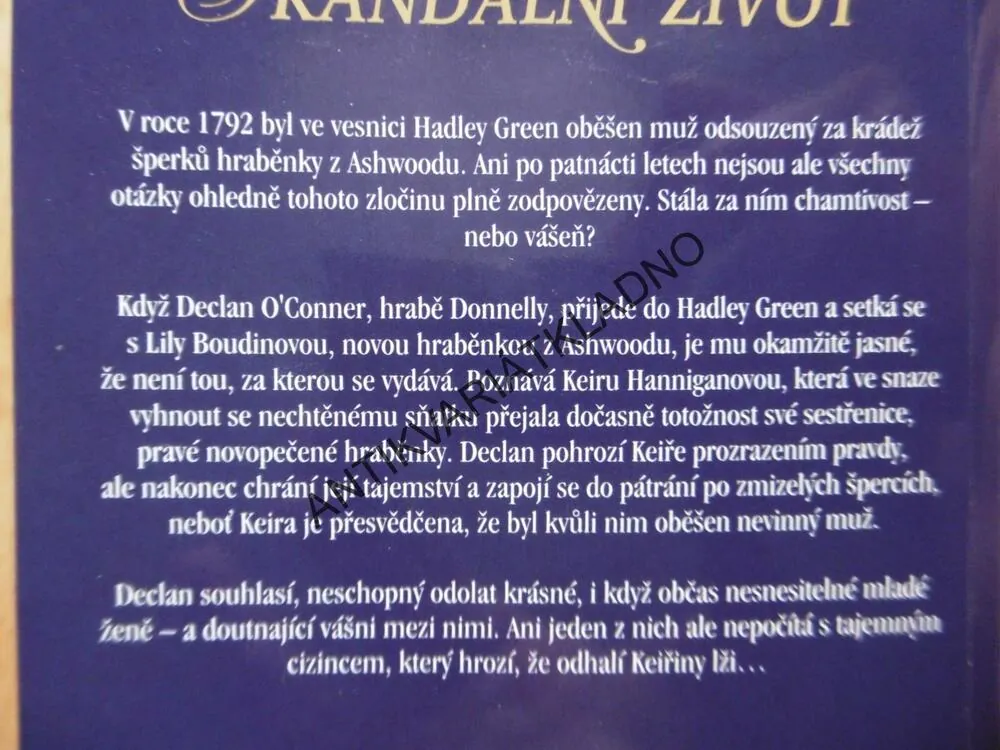 SKANDÁLNÍ ŽIVOT, JULIA LONDONOVÁ, **an