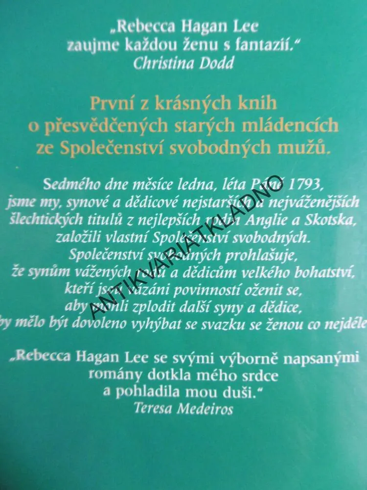 NEVĚSTA NA OCET, REBECCA HAGAN LEE, **an