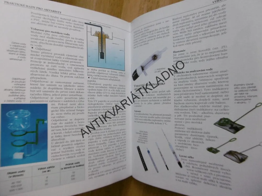 VELKÝ PRŮVODCE AKVÁRIEM, JAK POSTAVIT, ZAŘÍDIT A UDRŽOVAT AKVÁRIUM