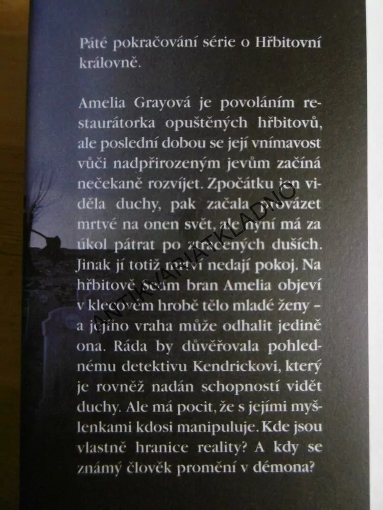 HŘÍŠNÍK, AMANDA STEVENSOVÁ, **an