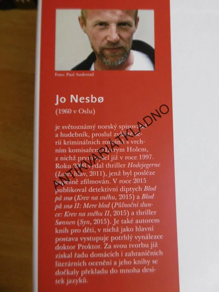 ŽÍZEŇ, JO NESBO, **an