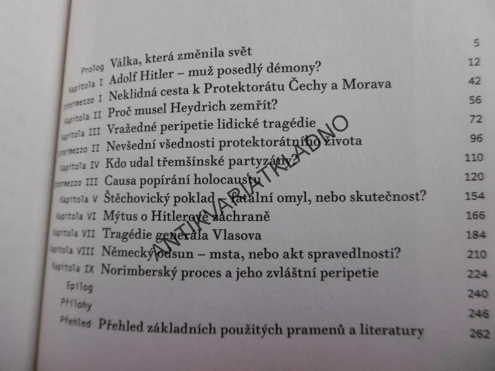 ZÁHADY DRUHÉ SVĚTOVÉ VÁLKY, VLADIMÍR LIŠKA, **an