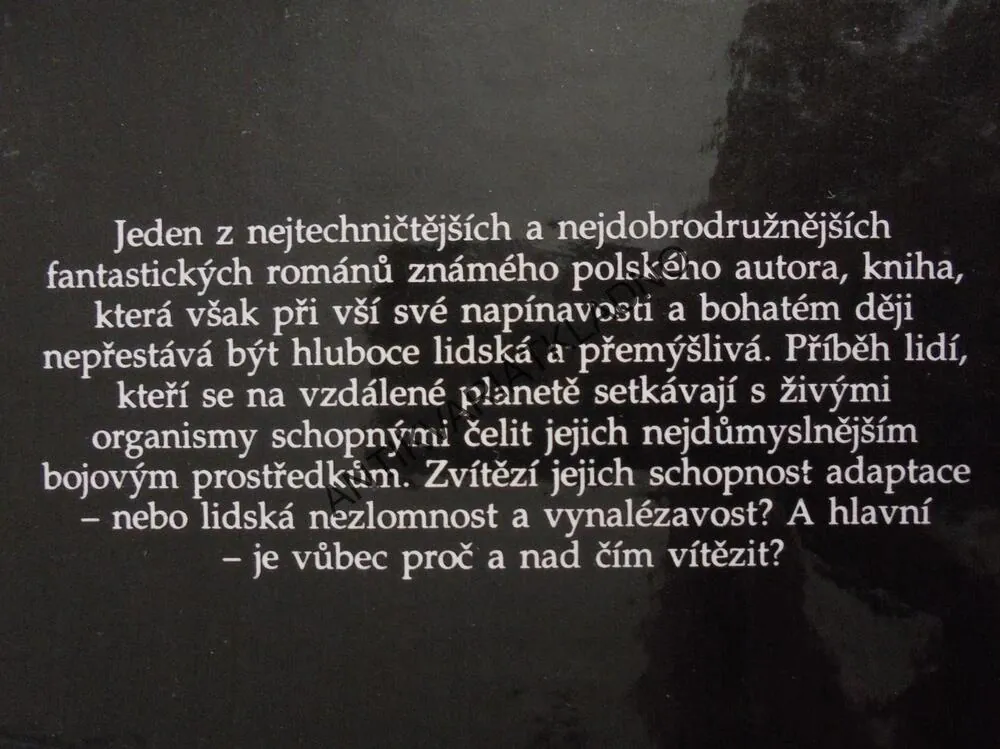 NEPŘEMOŽITELNÝ, STANISLAW LEM, **an