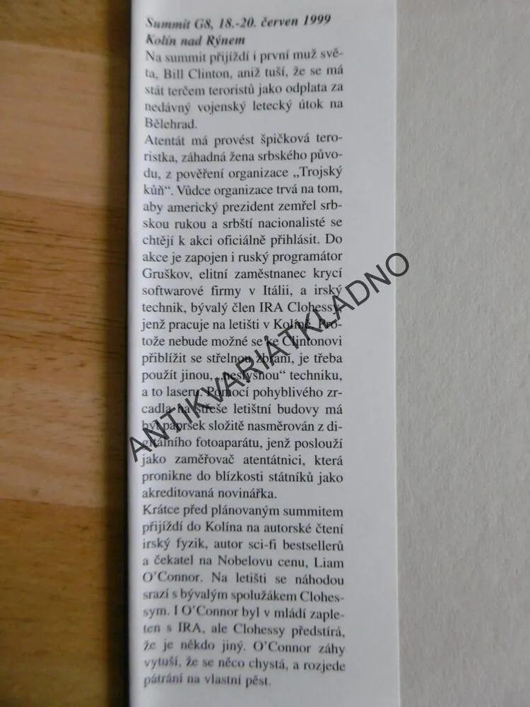 NEHLUČNĚ, FRANK SCHÄTZING, **an