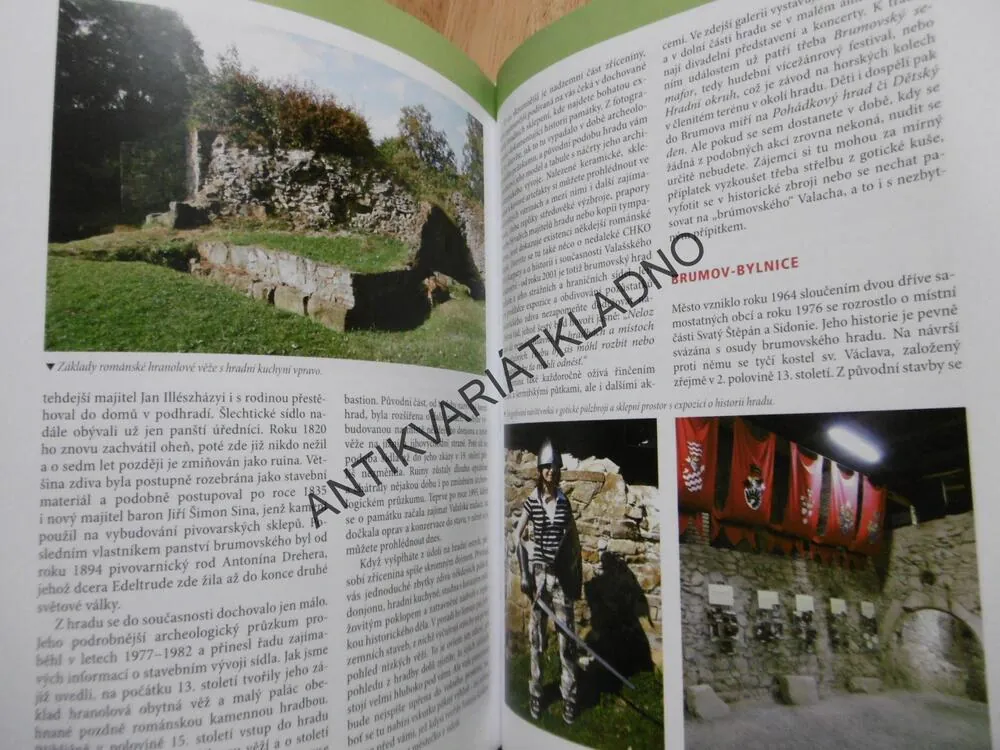 TOULAVÁ KAMERA 10., TOUŠLOVÁ, MARŠÁL, **an