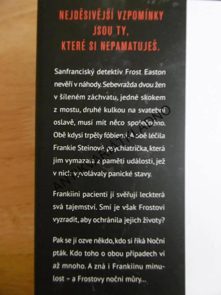 NOČNÍ PTÁK, BRIAN FREEMAN, **an