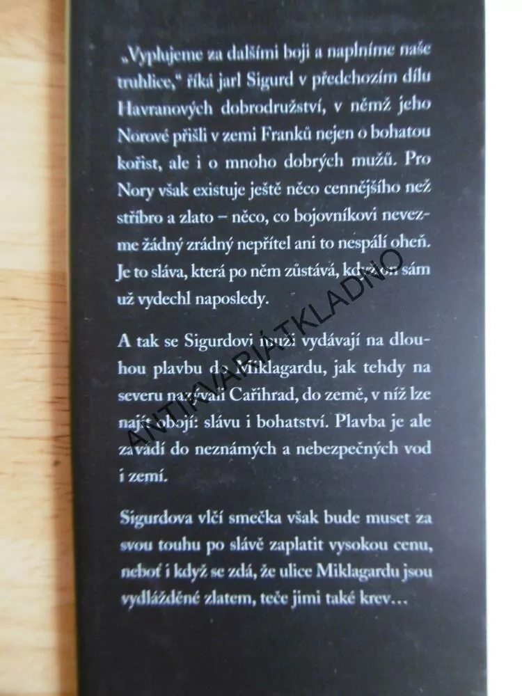 HAVRAN, ODINOVI VLCI, GILES KRISTIAN, **an
