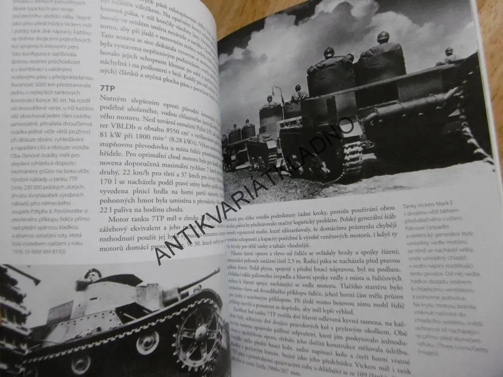 PZKPFW II VS 7TP, POLSKO 1939, DAVID R. HIGGINS, **an