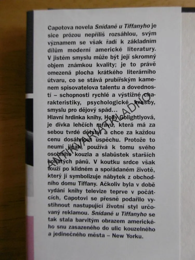 SNÍDANĚ U TIFFANYHO, TRUMAN CAPOTE, **an