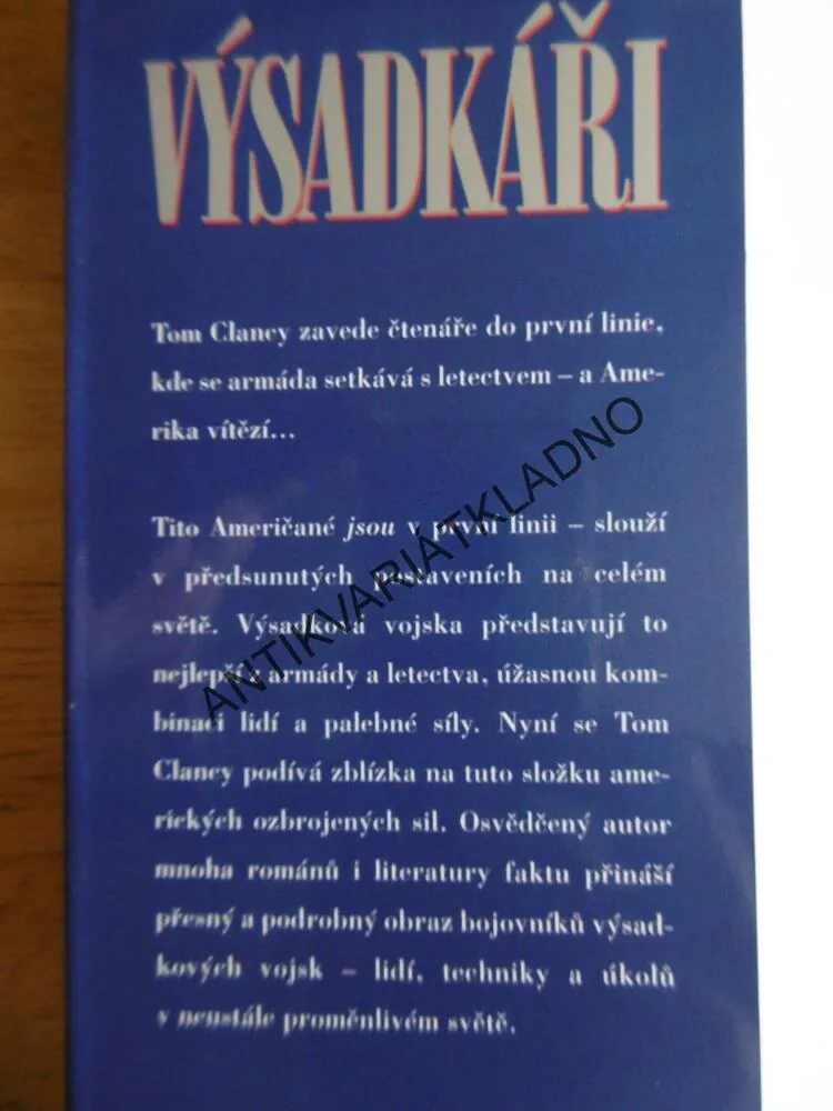 VÝSADKÁŘI, TOM CLANCY,**an