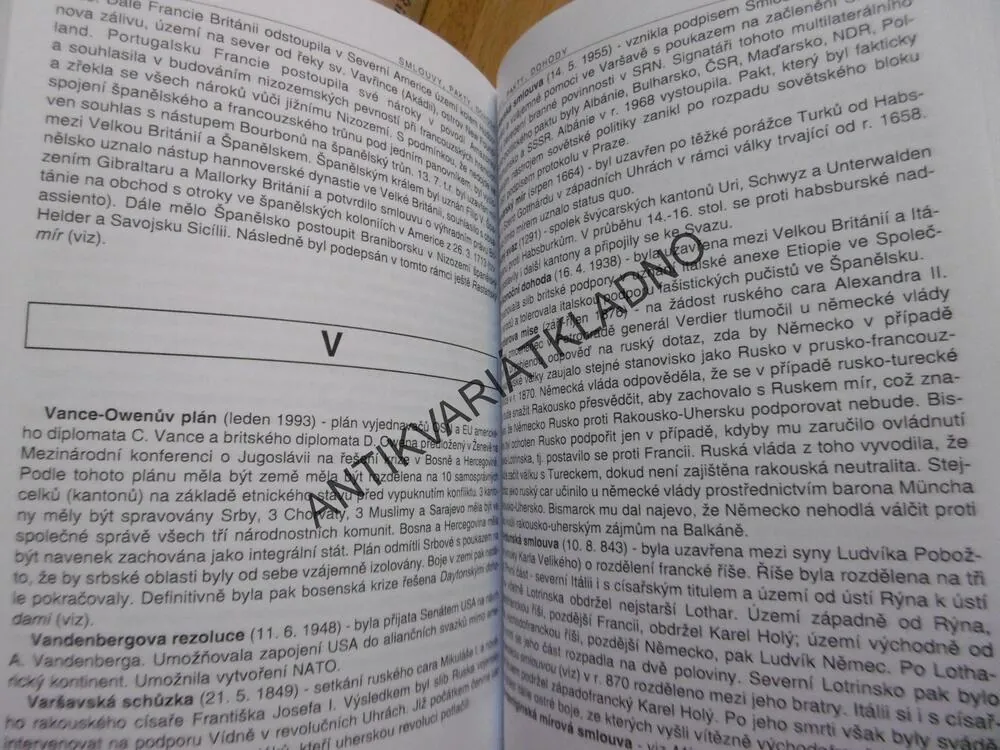 SMLOUVY PAKTY DOHODY, ZDENĚK VESELÝ, **an