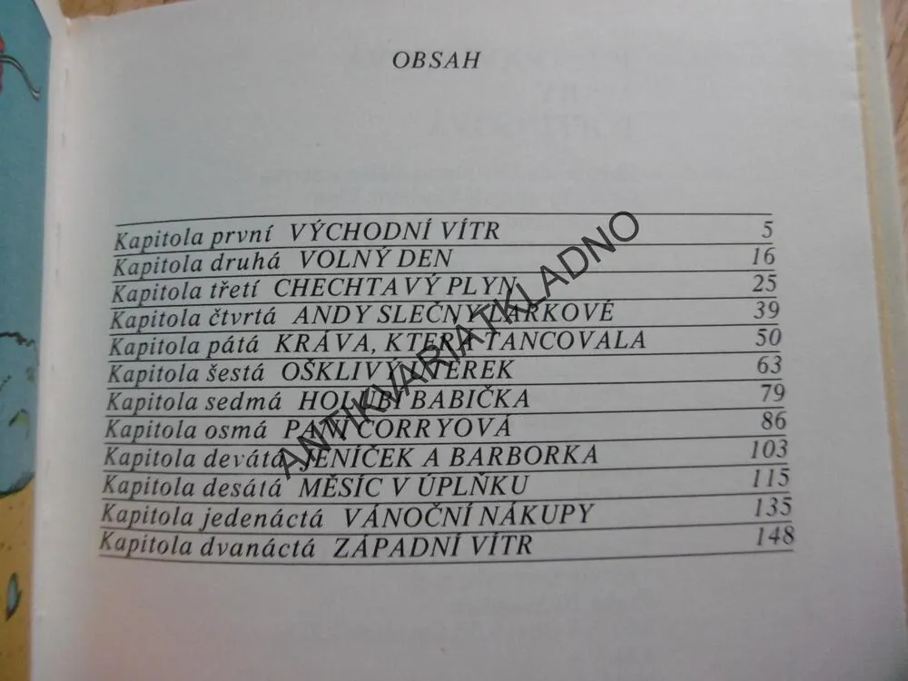 MARY POPPINSOVÁ, P.L. TRAVERSOVÁ, ŠALOMOUNOVÁ, **an