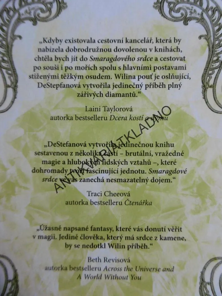 SMARAGDOVÉ SRDCE, LAUREN DE STEFANO, **an