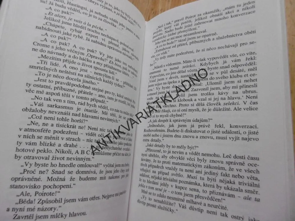 VRAŽDY PODLE ABECEDY, AGATHA CHRISTIE, **an