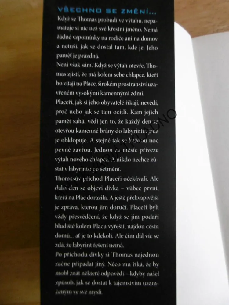LABYRINT: ÚTĚK, JAMES DASHNER, **an