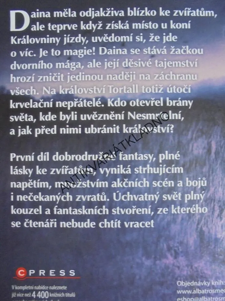 ZAKLÍNAČKA KONÍ, NESPOUTANÁ MAGIE 1., PIERCEOVÁ