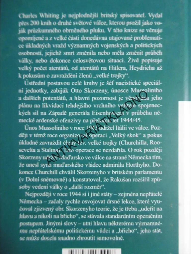 NA MUŠCE JE EISENHOWER, CHARLES WHITING, **an