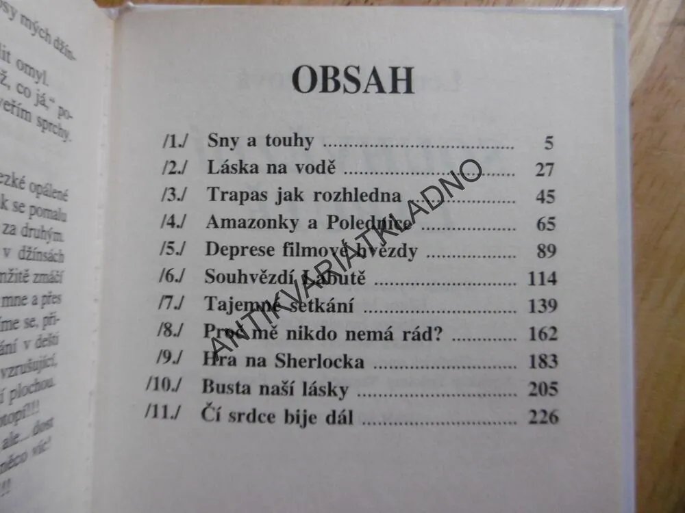 SOUHVĚZDÍ LABUTĚ, LENKA LANCZOVÁ, **an