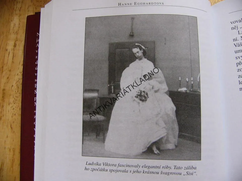 VYDĚDĚNCI HABSBURKŮ, HANNE EGGHARDTOVÁ