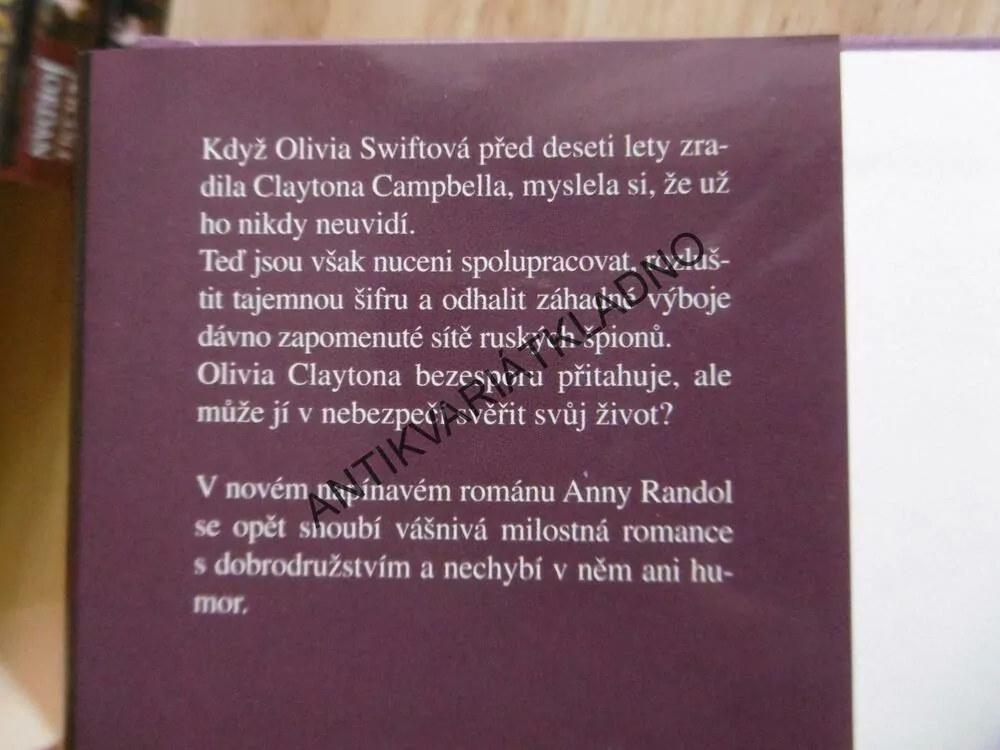 HŘÍCHY DAREBÁKA, ANNA RANDOL, **an