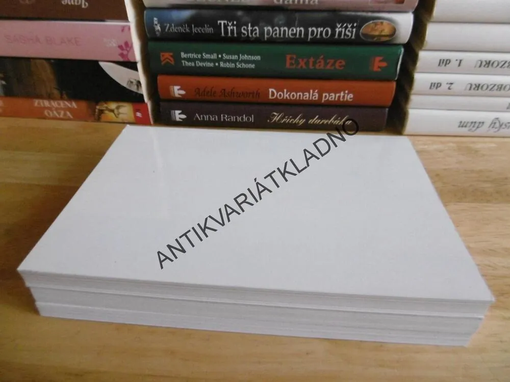 NA NŮŽ, 1-3. VLASTA JAVOŘICKÁ, **an