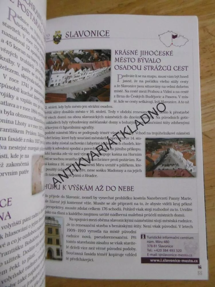 ČESKÉ KURIOZITY III, RADNICE A NÁMĚSTÍ, **an