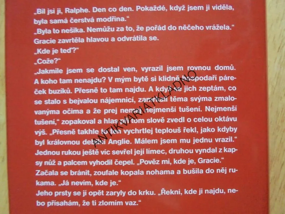 ŘEKNI, KDE JI NAJDU, JOY FIELDINGOVÁ, **an