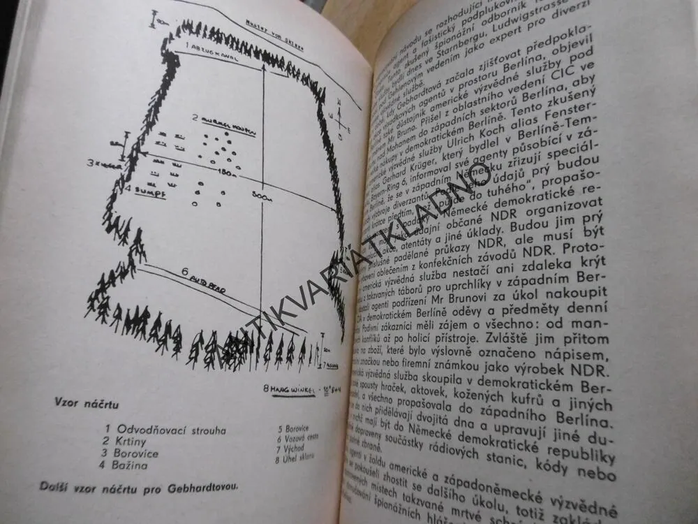 ZABIJÁCI ČÍHAJÍ, JULIUS MADER, 1962, **an