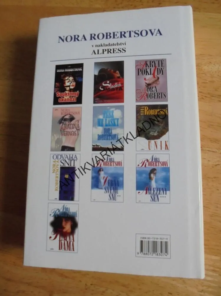 VEŘEJNÁ TAJEMSTVÍ, NORA ROBERTSOVÁ, **an