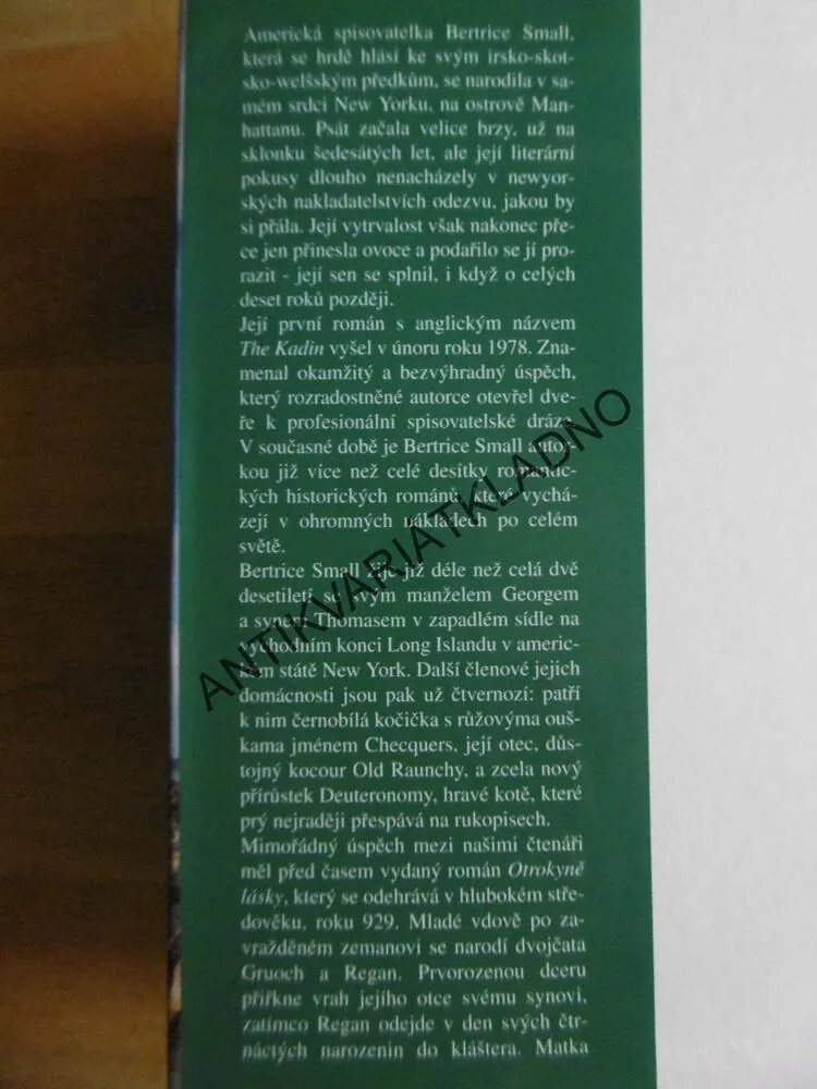 MILOVANÁ, BERTRICE SMALL, **an