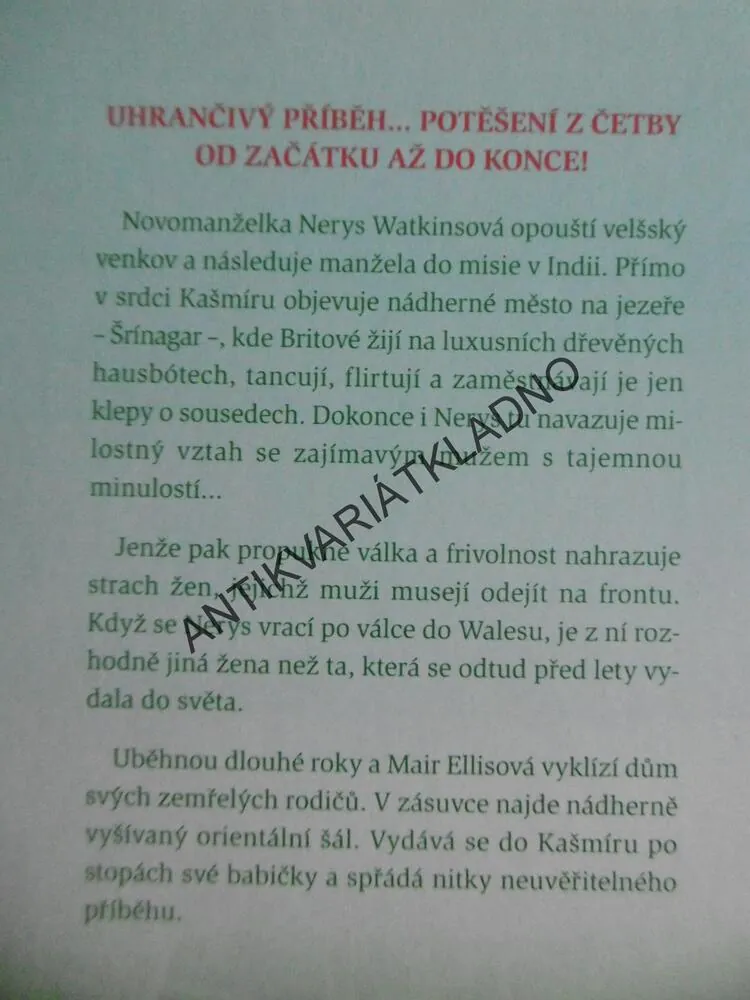 KAŠMÍROVÝ ŠÁL, ROSIE THOMASOVÁ, **an