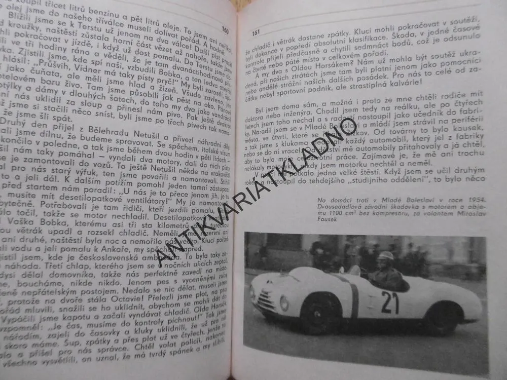 ZAPRÁŠENÉ OKTANY, DALIBOR JANEK, ZÁVODY FORMULE