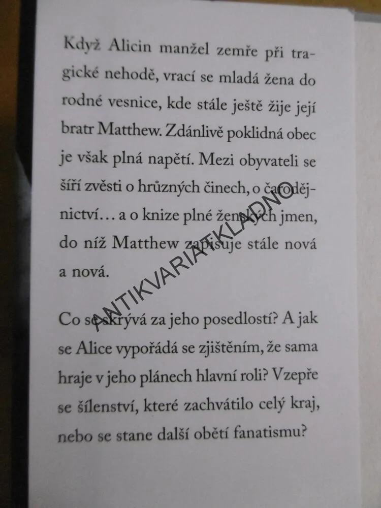 SESTRA LOVCE ČARODĚJNIC, BETH UNDERDOWNOVÁ, **an