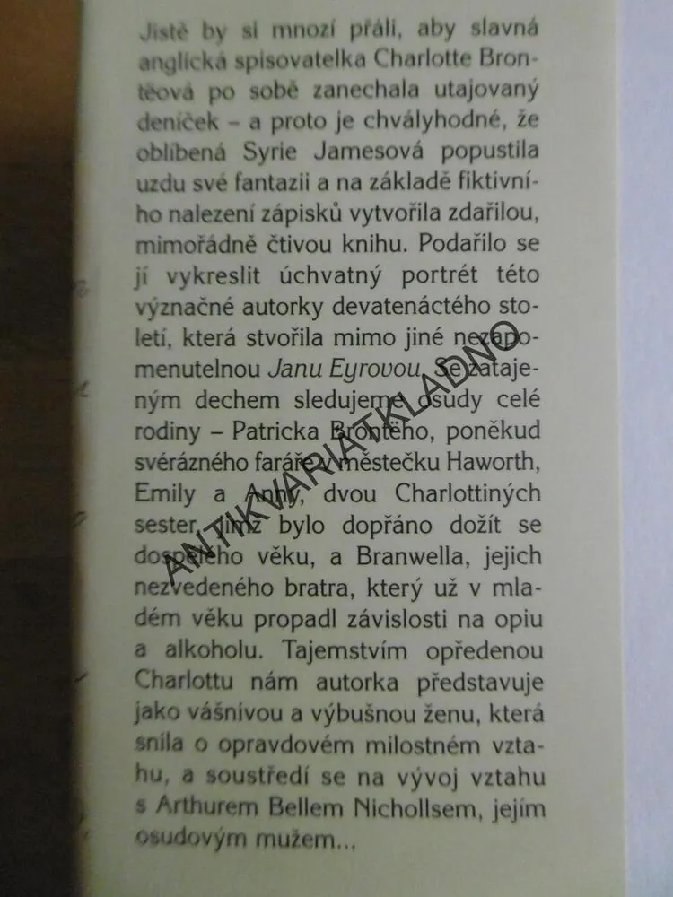 TAJNÉ DENÍKY CHARLOTTY BRONTËOVÉ, SYRIE JAMESOVÁ, **an