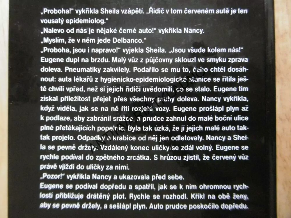 INVAZE Z GALAXIE, ROBIN COOK, **an