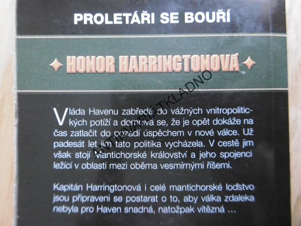 KRÁTKÁ VÍTĚZNÁ VÁLKA, DAVID WEBER, **an