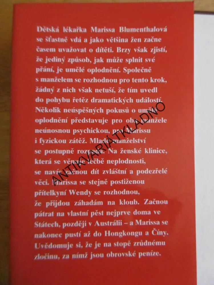 ZNÁMKY ŽIVOTA, ROBIN COOK, **an