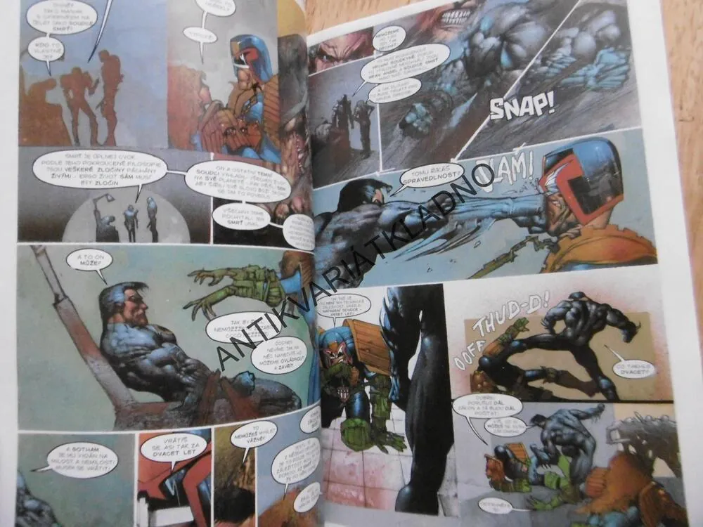 MODRÁ CREW, ROZSUDEK NAD GOTHAMEM, BATMAN, SOUDCE DREDD, **an