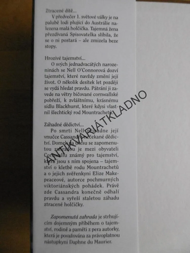 ZAPOMENUTÁ ZAHRADA, KATE MORTONOVÁ, **an