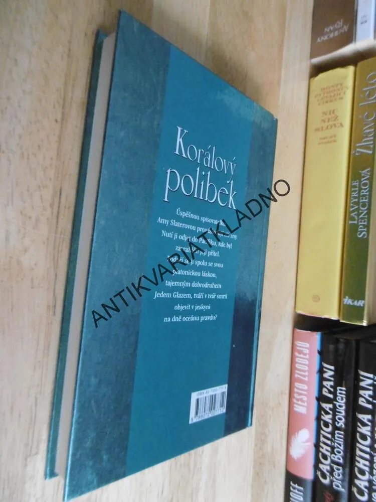 KORÁLOVÝ POLIBEK, JAYNE ANN KRENTZOVÁ, **an