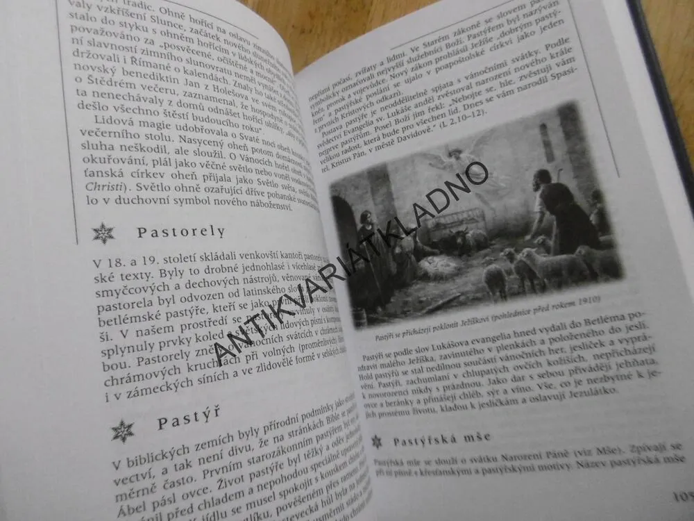 MALÁ ENCYKLOPEDIE VÁNOC, VALBURGA VAVŘINOVÁ, **an