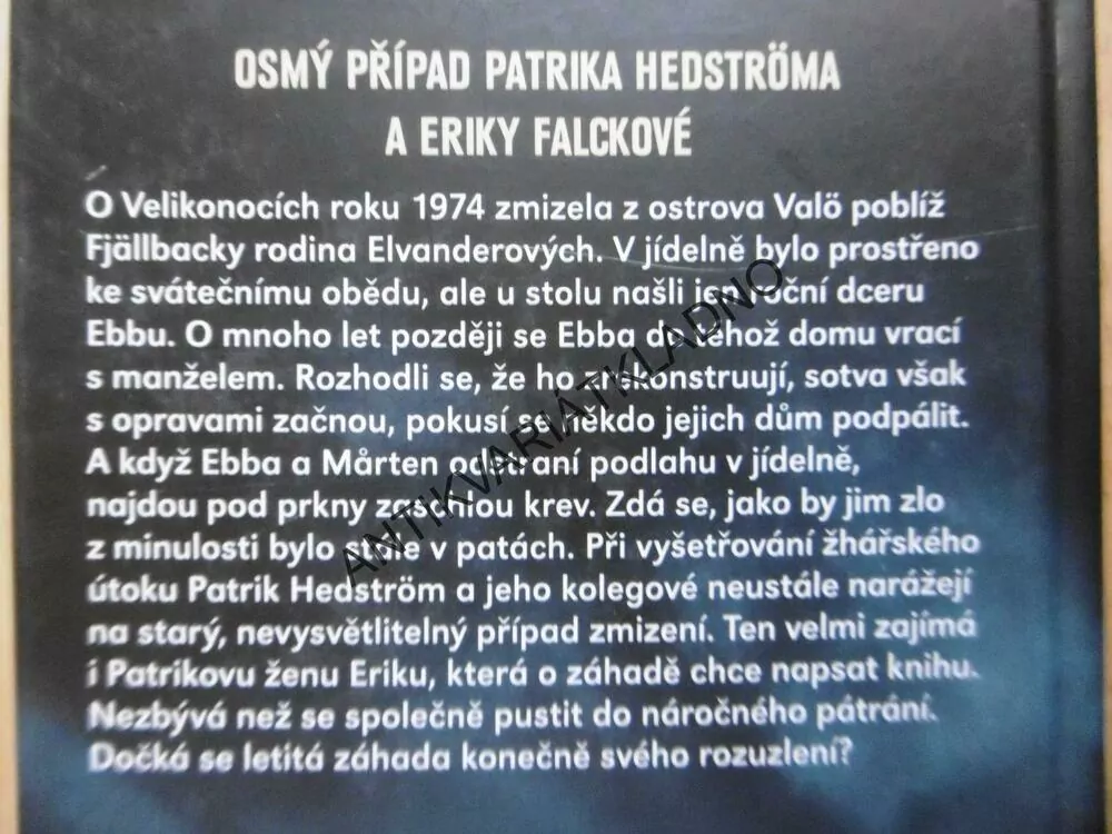 ANDĚLÍČKÁŘKA, CAMILLA LÄCKBERG, **an