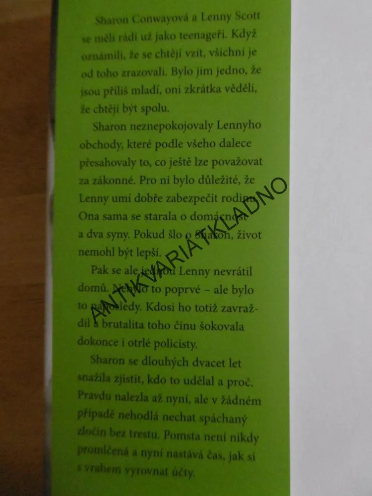 VYROVNAT SI ÚČTY, MARTINA COLE, **an